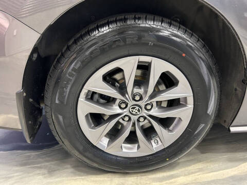 2021 Toyota Sienna XLE 7-Passenger