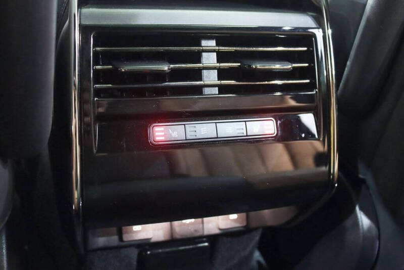 2025 Land Rover Range Rover Sport P460e Dynamic SE