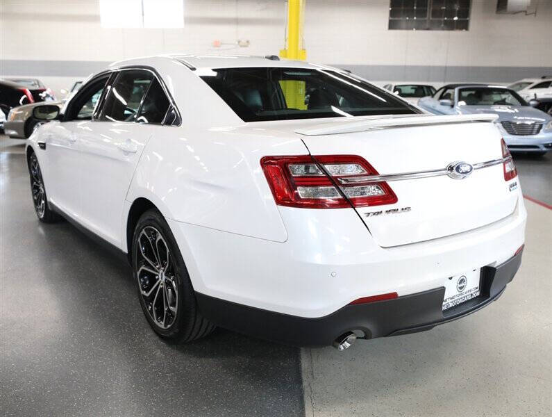 2016 Ford Taurus SHO