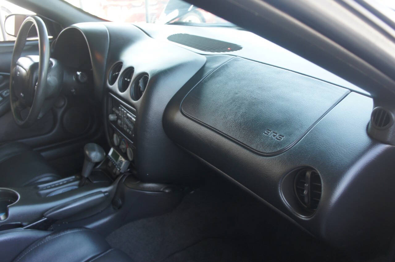 2002 Pontiac Firebird 29