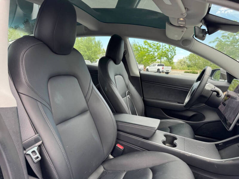 2019 Tesla Model 3 Mid Range