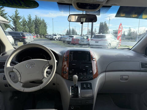 2008 Toyota Sienna XLE Limited