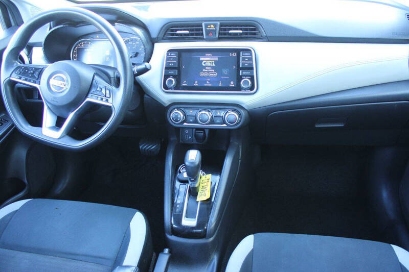 2020 Nissan Versa SV