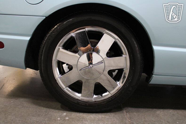 2003 Ford Thunderbird