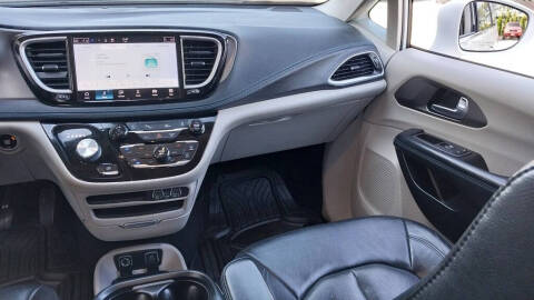 2021 Chrysler Pacifica Touring L