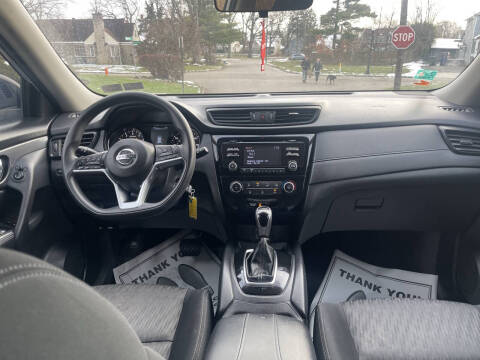 2017 Nissan Rogue SL