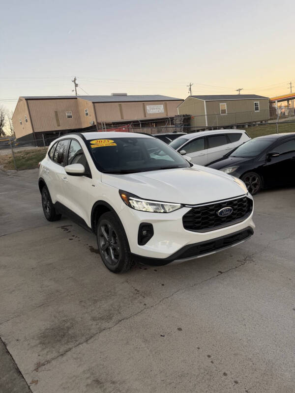 2025 Ford Escape ST-Line Select's photo