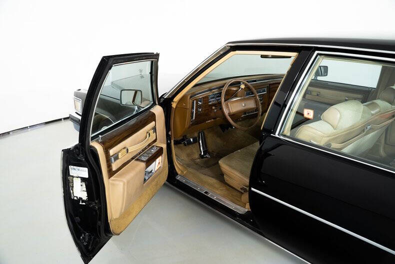 1977 Cadillac DeVille