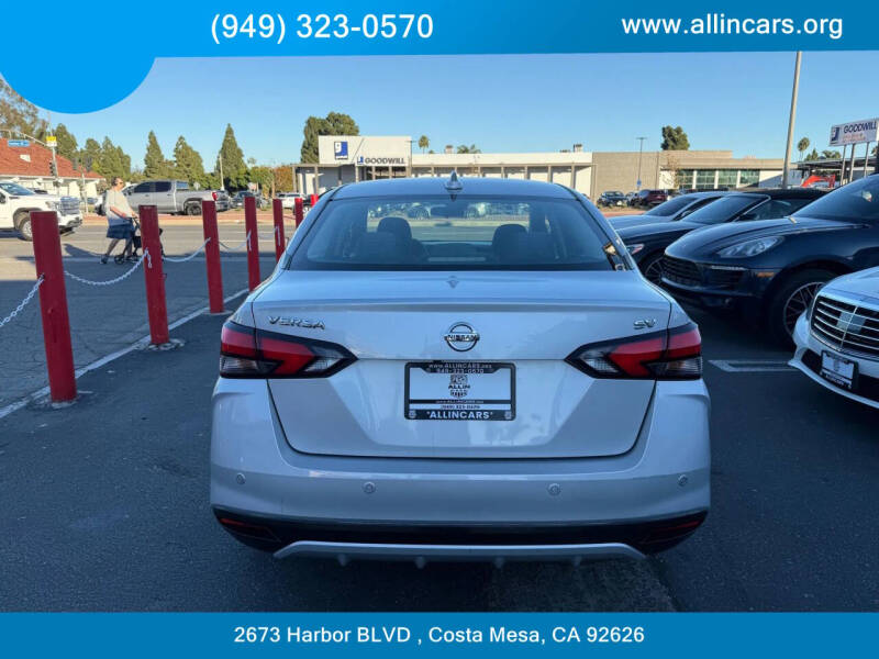 2021 Nissan Versa SV