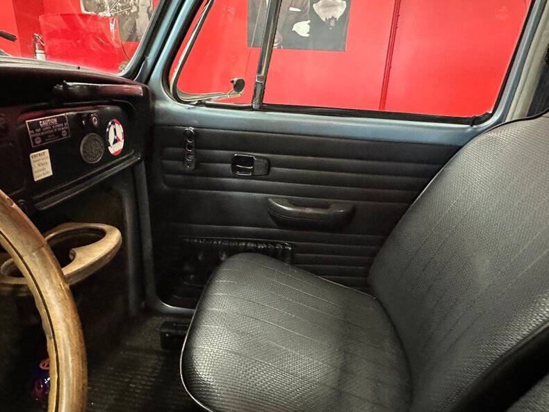 1972 Volkswagen Super Beetle