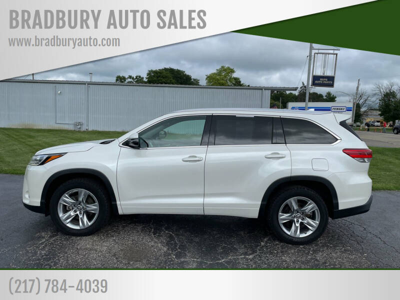 2019 Toyota Highlander for sale at BRADBURY AUTO SALES in Gibson City IL