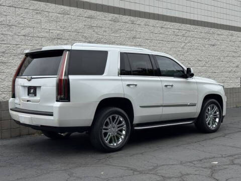 2016 Cadillac Escalade Standard