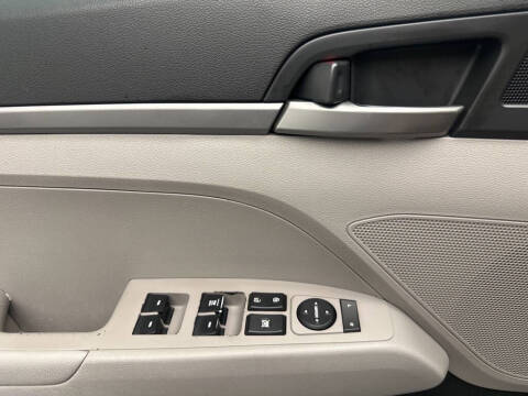 2017 Hyundai Elantra