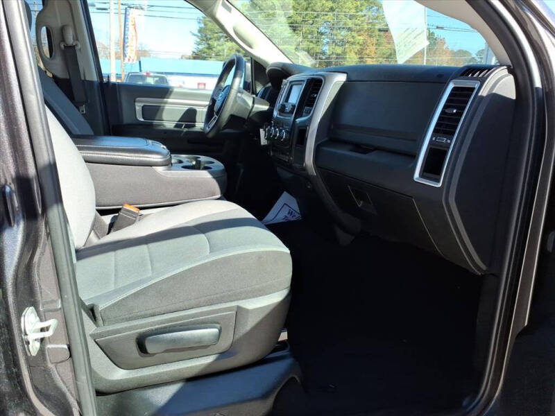 2024 RAM 1500 Classic SLT