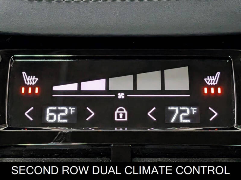 2025 Volvo XC90 B5 Plus Bright Theme 7P