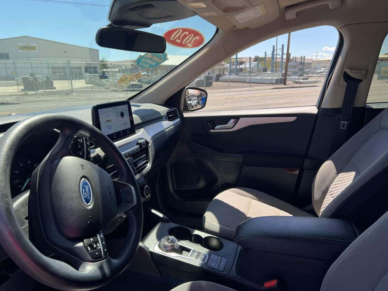 2020 Ford Escape SE
