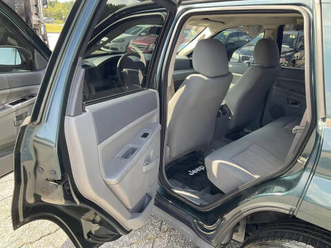 2005 Jeep Grand Cherokee Laredo