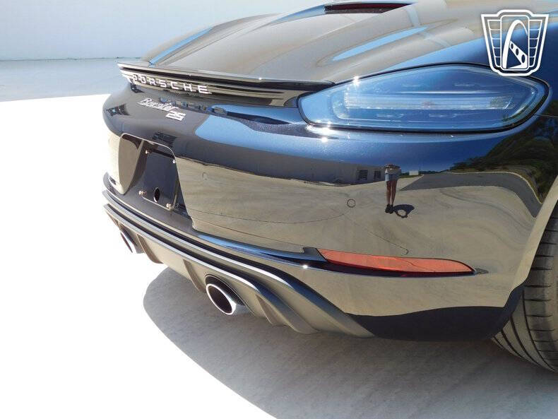 2021 Porsche 718 Boxster