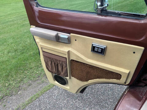 1984 Dodge Ram Van