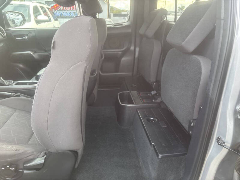 2017 Toyota Tacoma SR5 V6