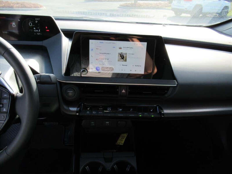 2025 Toyota Prius XLE