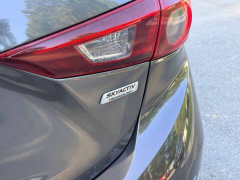 2017 Mazda MAZDA3 Sport