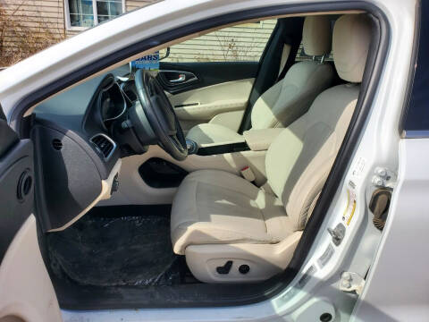 2015 Chrysler 200 Limited