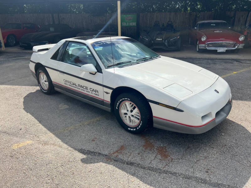 1984 Pontiac Fiero's photo
