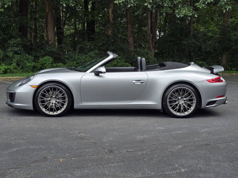 2018 Porsche 911 Carrera