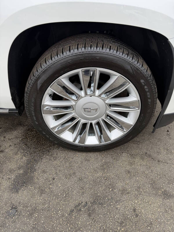 2017 Cadillac Escalade Platinum