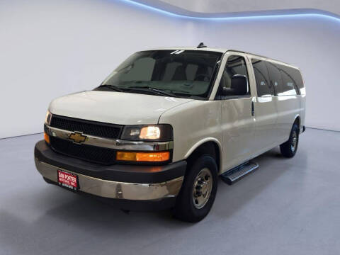 2025 Chevrolet Express LT 3500