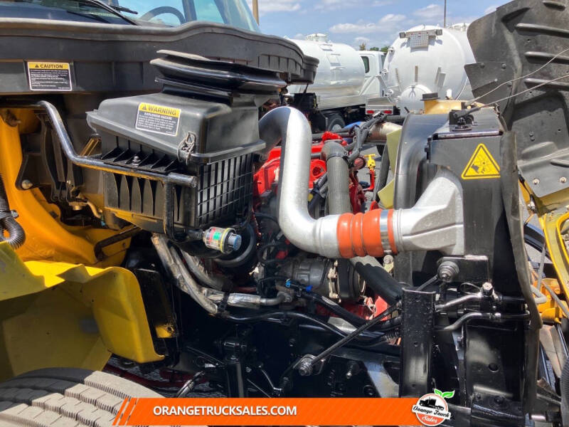 2019 International DuraStar 4300