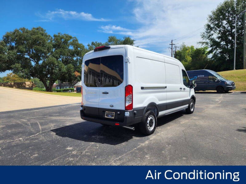 2025 Ford Transit 250