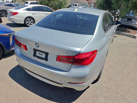 2017 BMW 5 Series 540i
