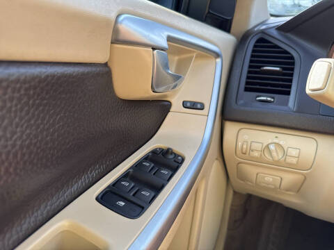 2011 Volvo XC60 3.2 R-Design