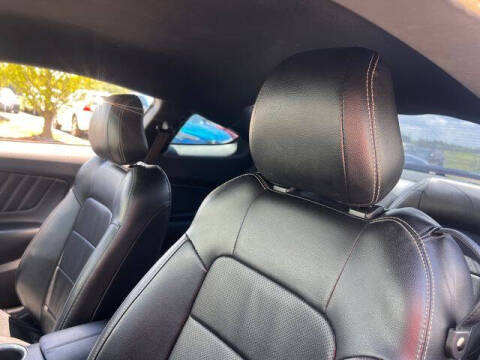 2022 Ford Mustang EcoBoost Premium