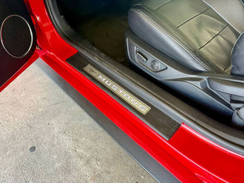 2017 Ford Mustang EcoBoost Premium