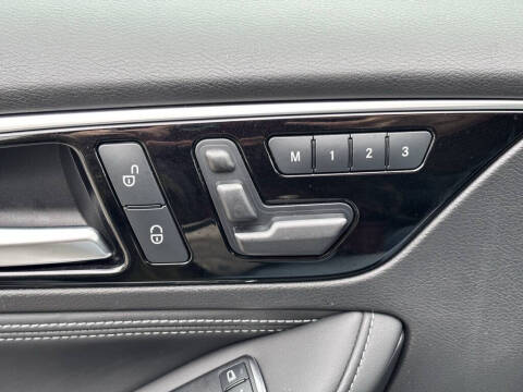 2018 Infiniti QX30 Premium