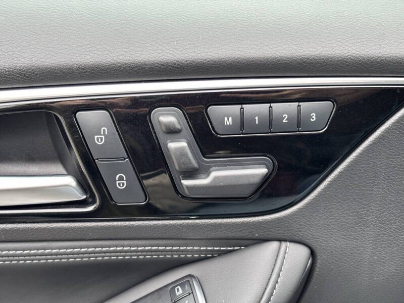 2018 Infiniti QX30 Premium