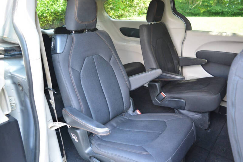 2017 Chrysler Pacifica Touring