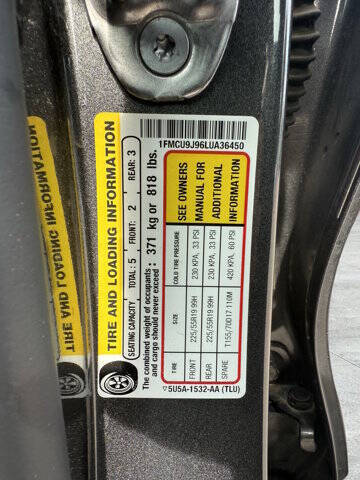 2020 Ford Escape Titanium