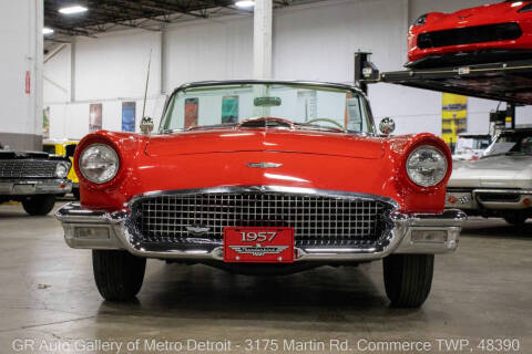 1957 Ford Thunderbird