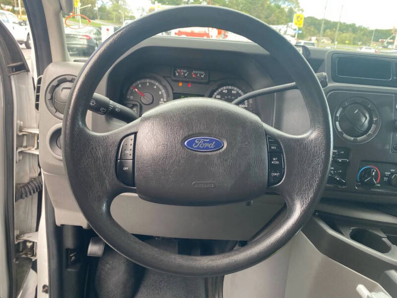 2012 Ford E-Series E-350 SD