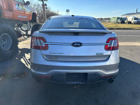 2010 Ford Taurus SHO
