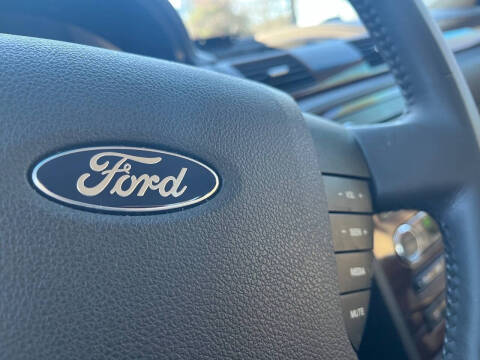 2008 Ford Taurus SEL