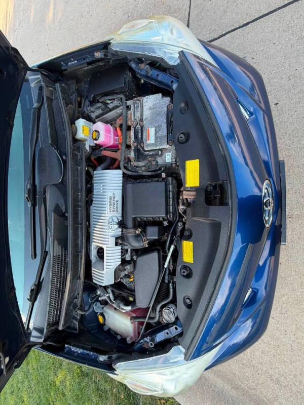 2012 Toyota Prius v Two
