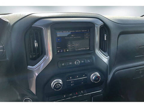 2025 GMC Sierra 2500HD Pro