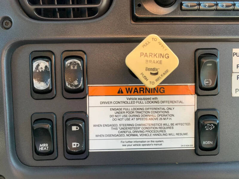 2014 Freightliner M2 106