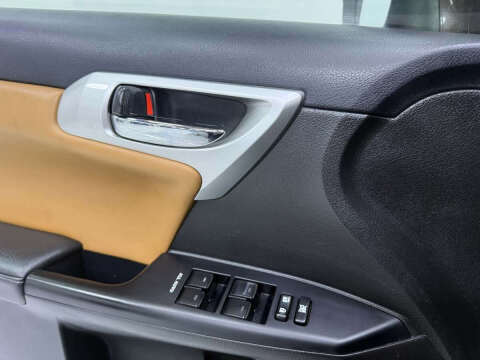 2011 Lexus CT 200h Premium
