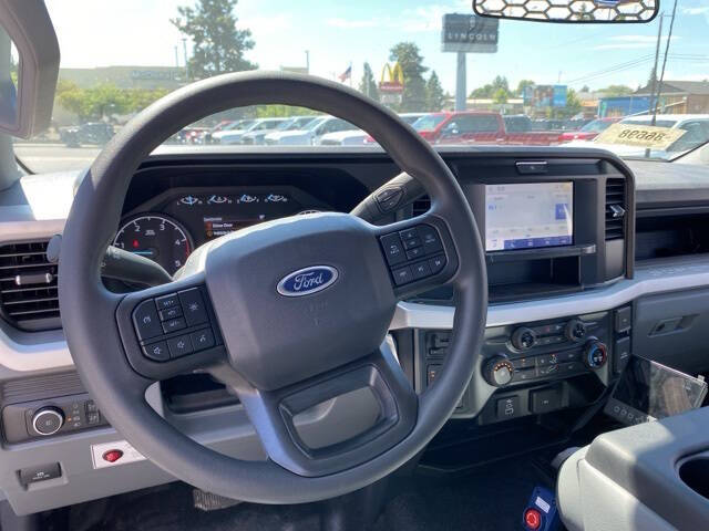 2025 Ford F-600 Super Duty